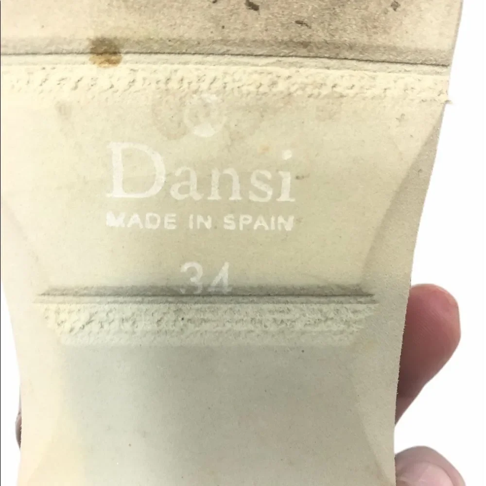 Dansi Open toe‎ Sandals Beige Kids size 2.5-3